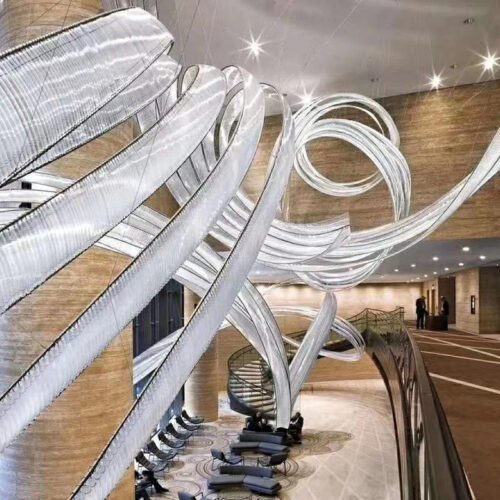 Decorative Ribbon White Shape Chandelier for Hotel Showrooms